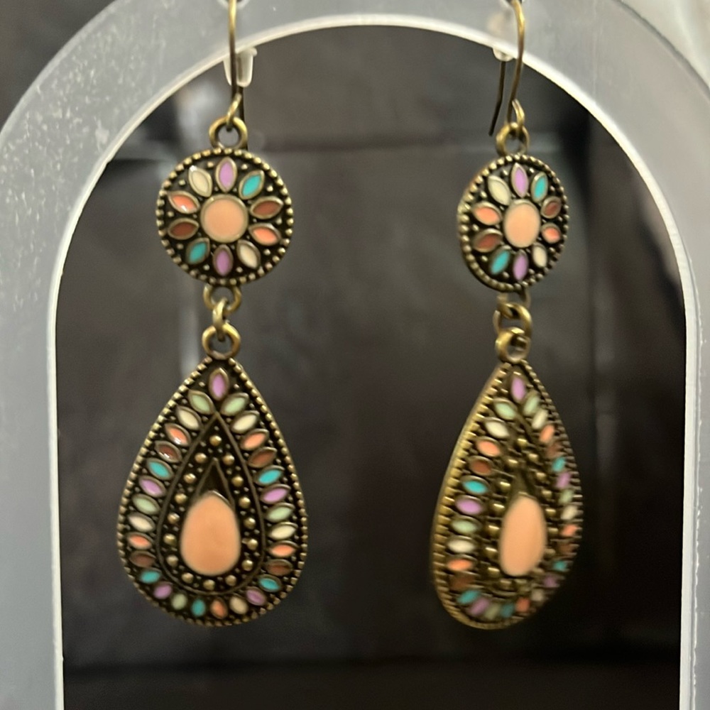 Cute western- boho- pastel colored earrings